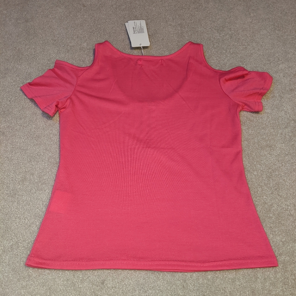 Nwts baluoke Pink peekaboo shoulder top - Picture 8 of 15